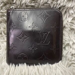 Authentic Louis Vuitton zip wallet Black